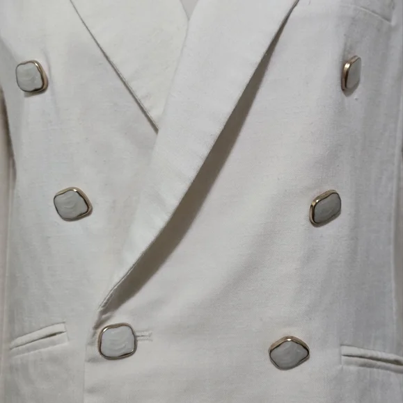 House of Harlow 1960 Cream Color Blazer with Pearlescent Buttons - Picture 4 of 13